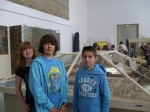 Religionsunterricht: Schülerinnen und Schüler der 8. Klasse im Pergamonmuseum - Frühe Hochkulturen im Zweistromland