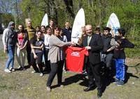 Flatow-Oberschule – Die Eliteschule des Sports macht Sport mit Flüchtlingen - Unterstützung eines Sozialprojektes durch die AOK-Gesundheitskasse